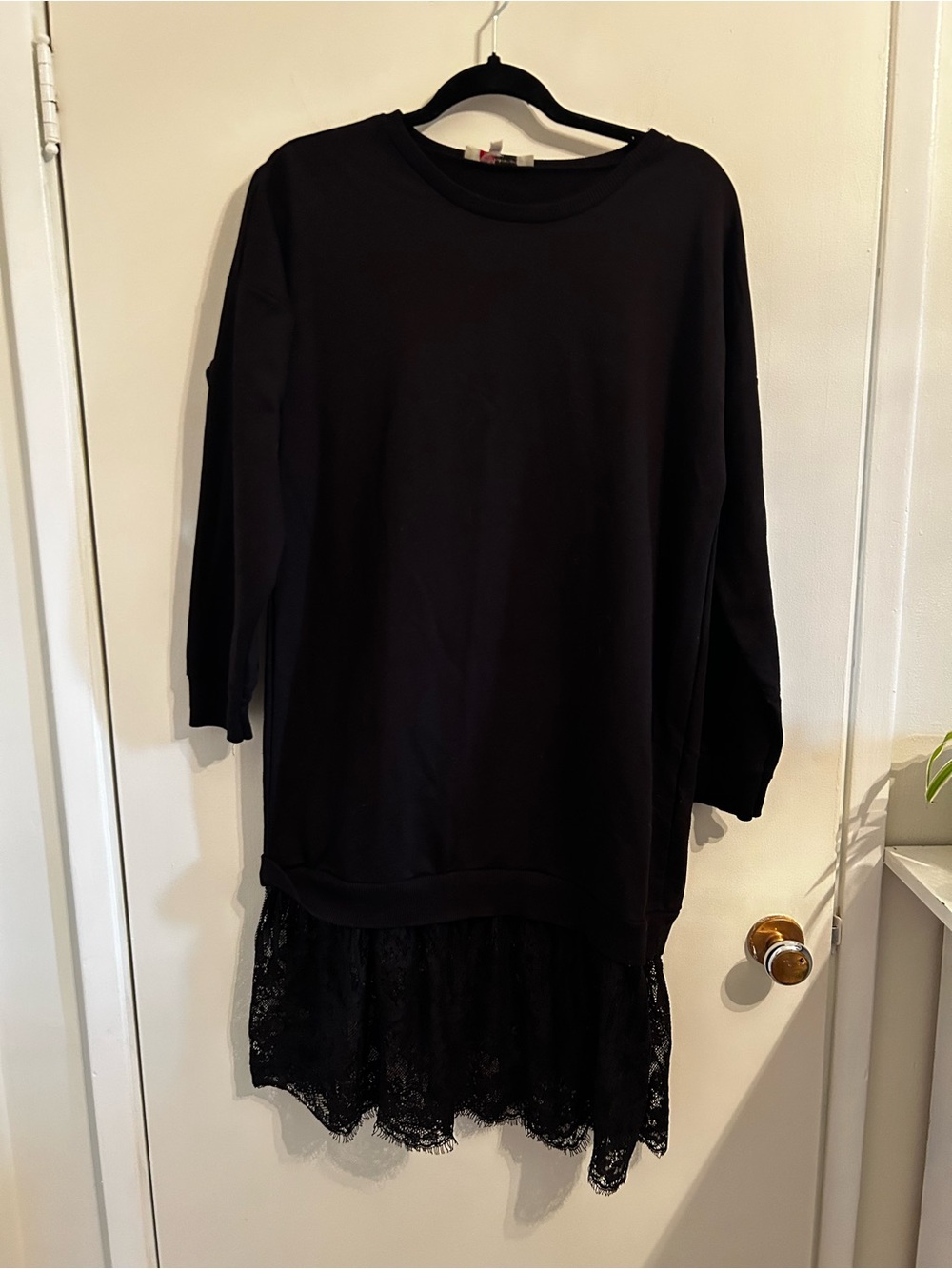 Black Lace-Hem Sweatshirt Top - Women